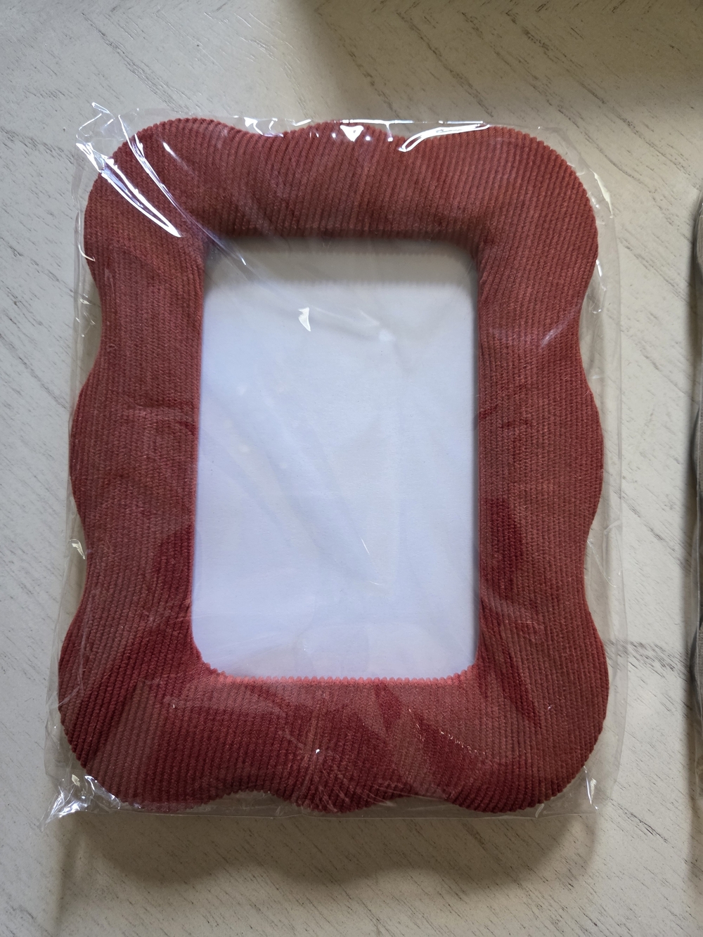 Vicenpal 3 Pcs Scalloped Picture Frame, 4 x 6 Curved Picture Frames